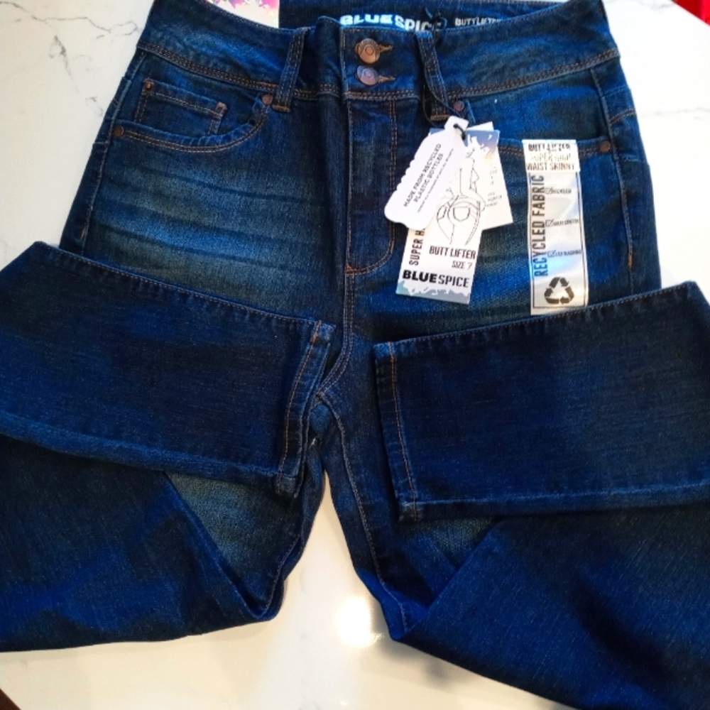 - Butt lifter jeans